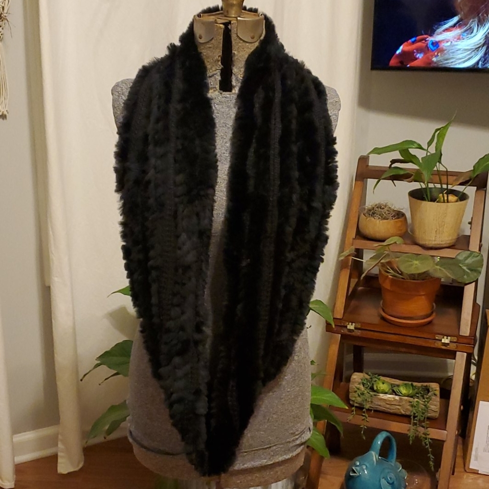 Saks fifth ave rabbit fur scarf